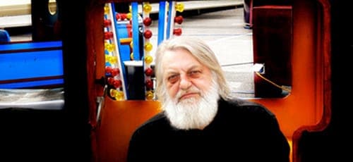 Robert Wyatt sings Songs For The Ghosts Within