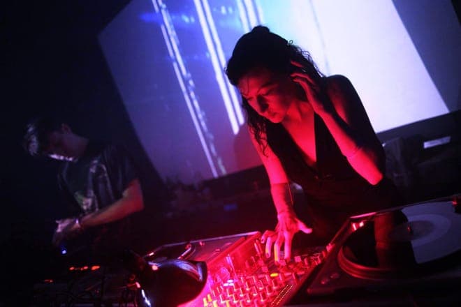 Antenes steps up to L.I.E.S. with a white label of punishing modular techno