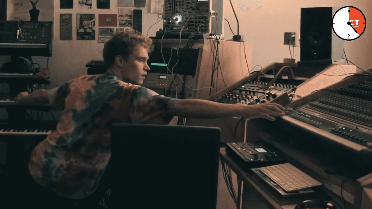 Against The Clock: Fjaak