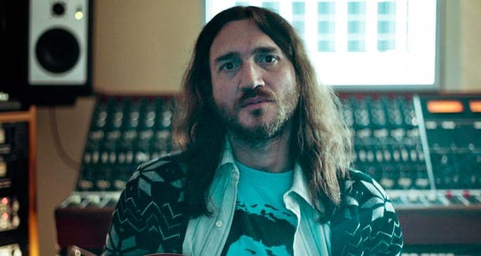 Red Hot Chili Peppers’ John Frusciante preps free jazz-influenced EP Outsides