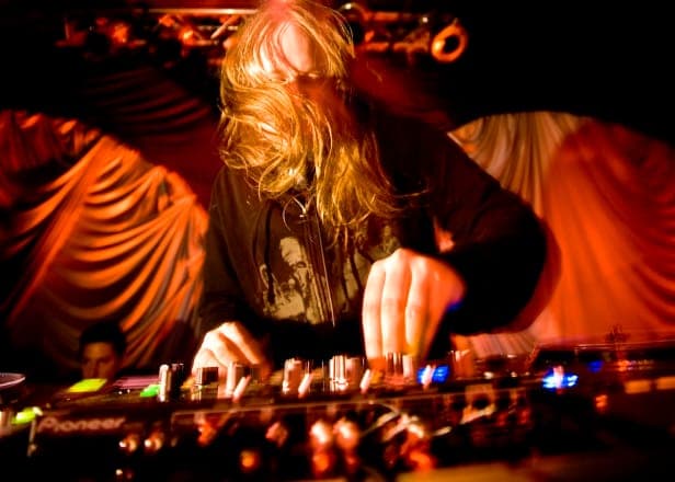 Venetian Snares announces Traditional Synthesizer Music LP