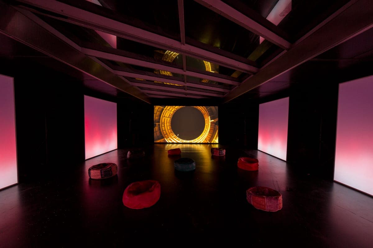 Saatchi Gallery