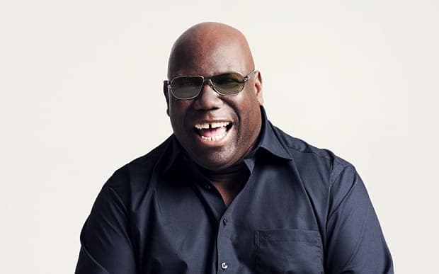 Watch a Carl Cox three-deck vinyl set from 1995