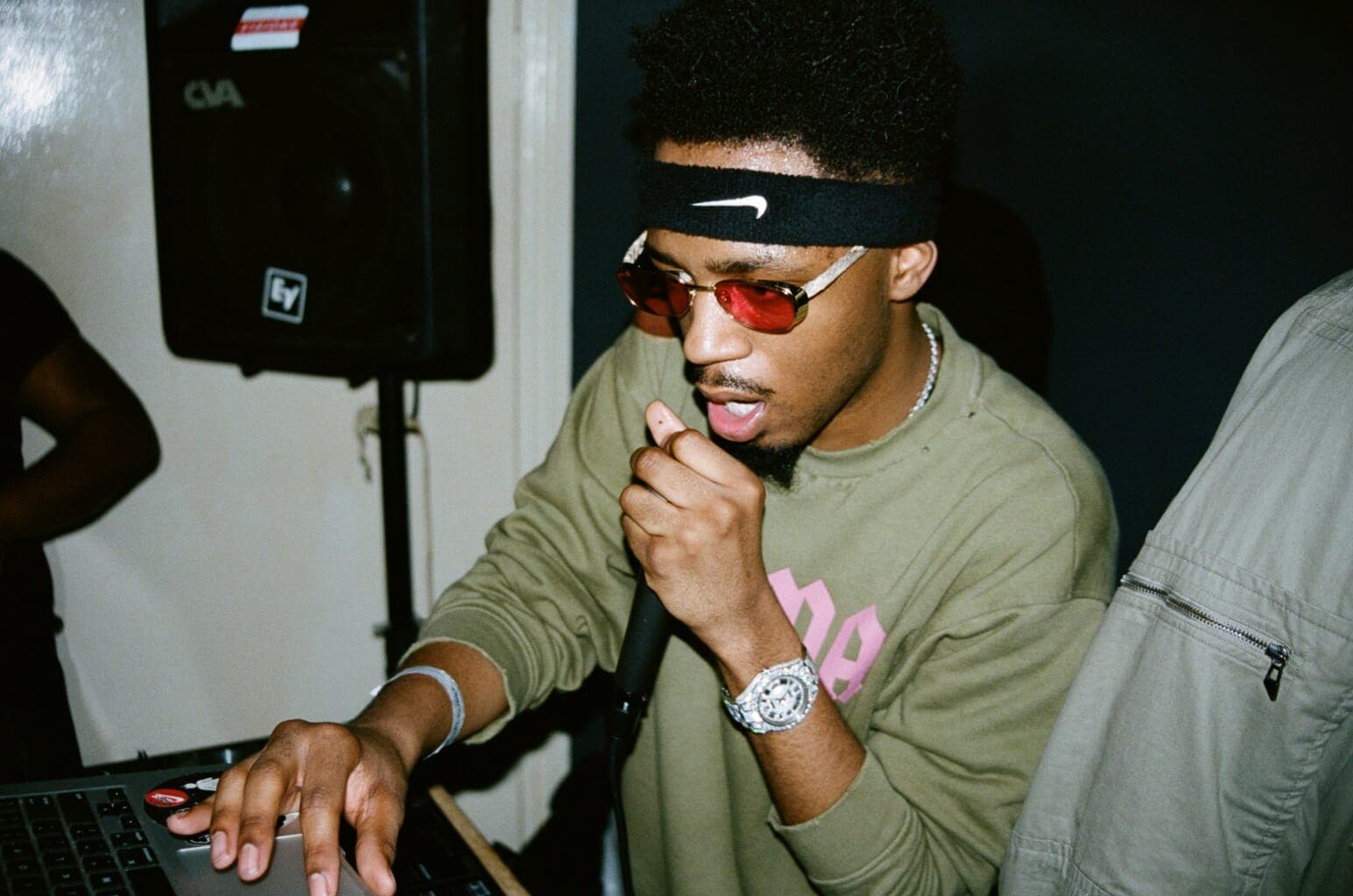 Metro Boomin brings East London to a standstill at sweaty Visions show