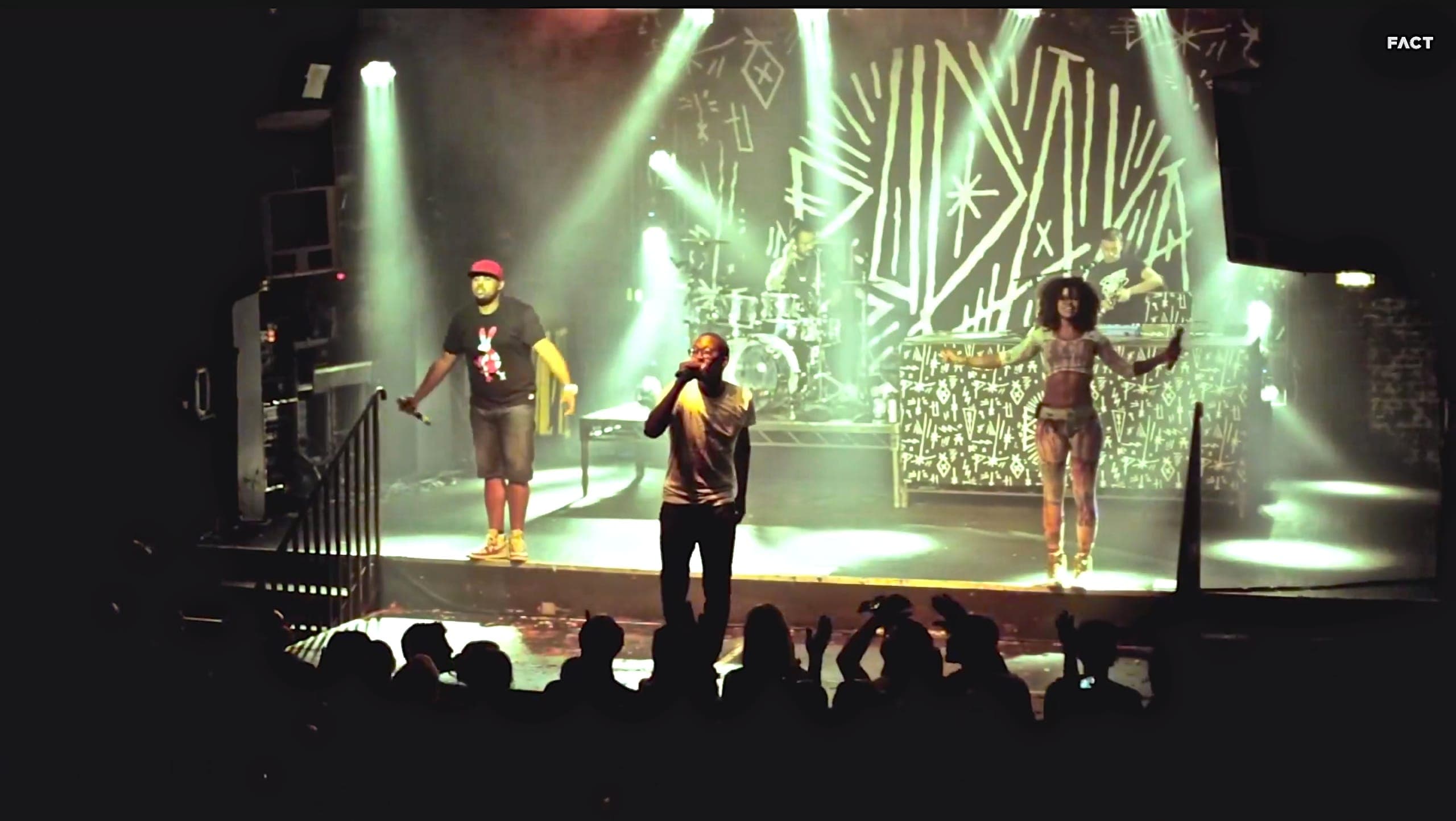 Buraka Som Sistema: Live and Backstage