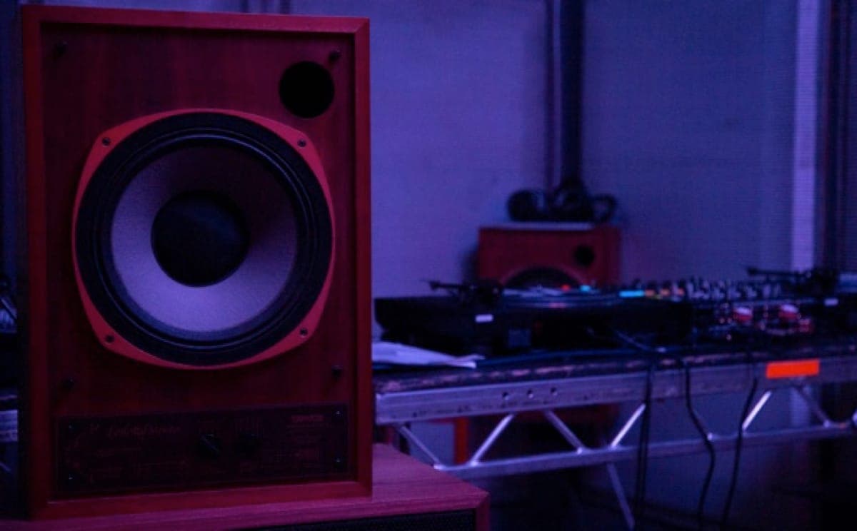 The Vinyl Factory Radio launches with Kwake Bass, DJ Flight and more
