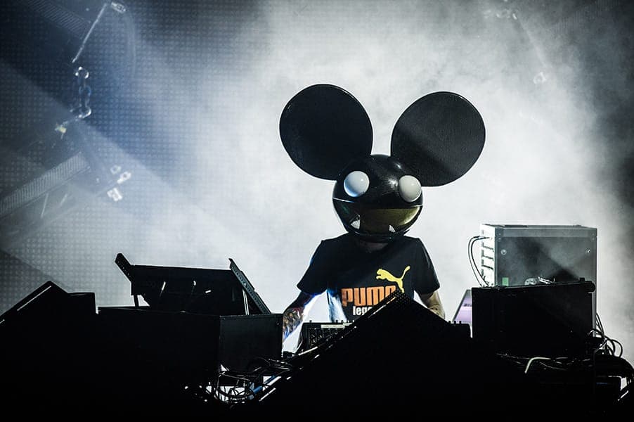The 'former groupies of Reddit' thread is spilling dirt on Tiesto, Steve Aoki, Deadmau5, Prince and more, and the stories are incredible