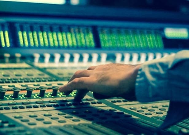 Kickstarter launched to fund world's first pop-up mastering studio
