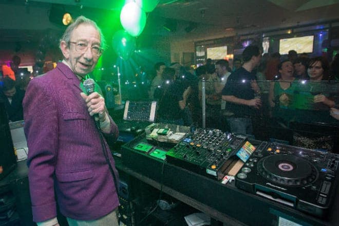 Bristol's Arcadia Spectacular refuse to give up hope on DJ Derek