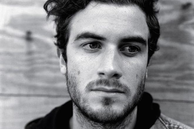 Nicolas Jaar teases Nymphs III