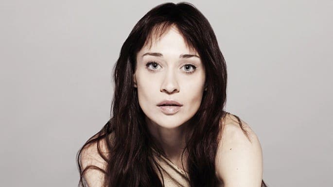 Fiona Apple cancels tour dates to be with ailing dog