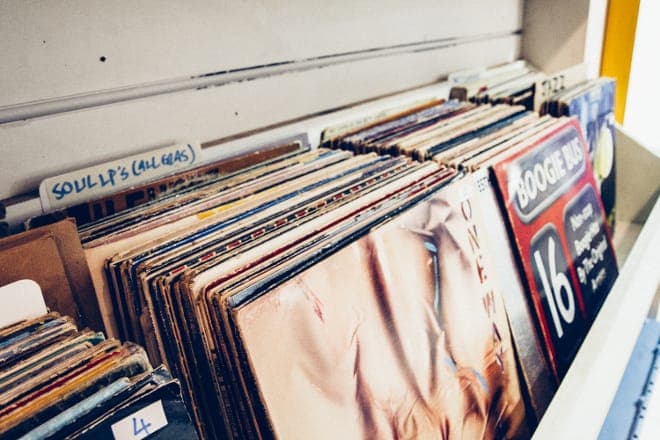 Manage your Discogs account on the move with this Android app