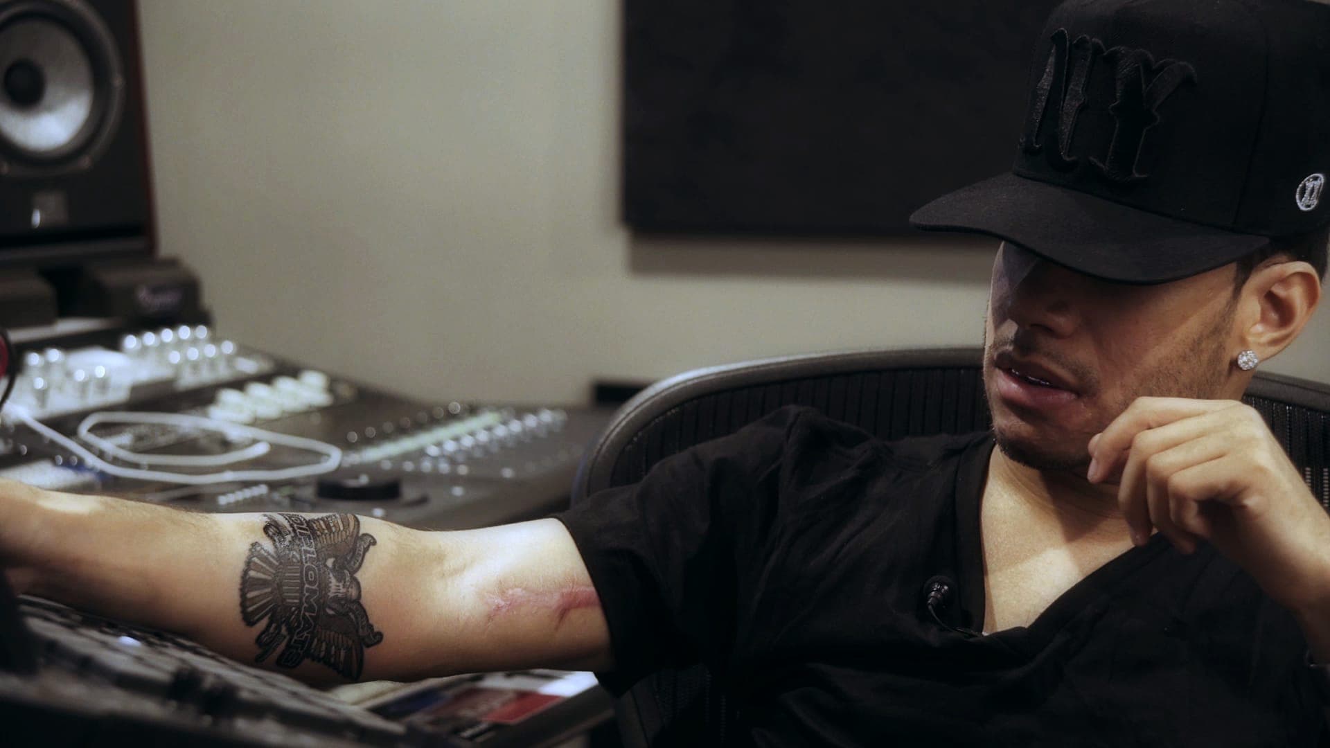 How to make an AraabMuzik trackm