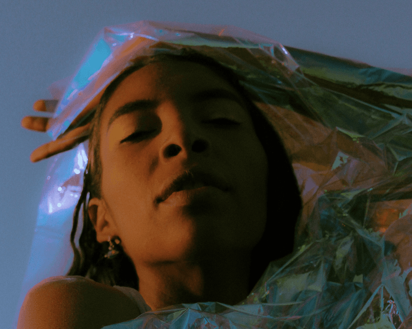 Synth-pop artist SPELLLING announces forthcoming 7″ Hard To Please on Scared Bones