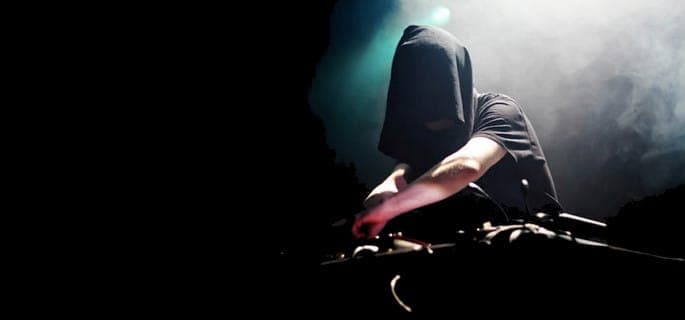 Holy Other to perform with 40-person choir in Berlin