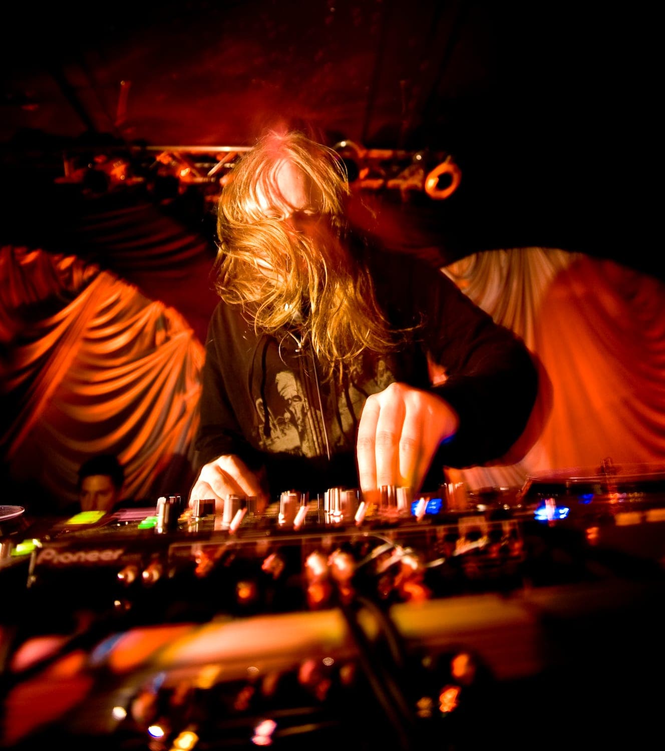 Venetian Snares hates the music industry, hates FACT Singles Club and hates you