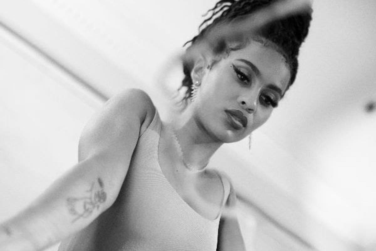 IAMDDB announces new EP SWERVVVVV.5, shares ‘Wokeuptoflexxx (W.U.T.F)’