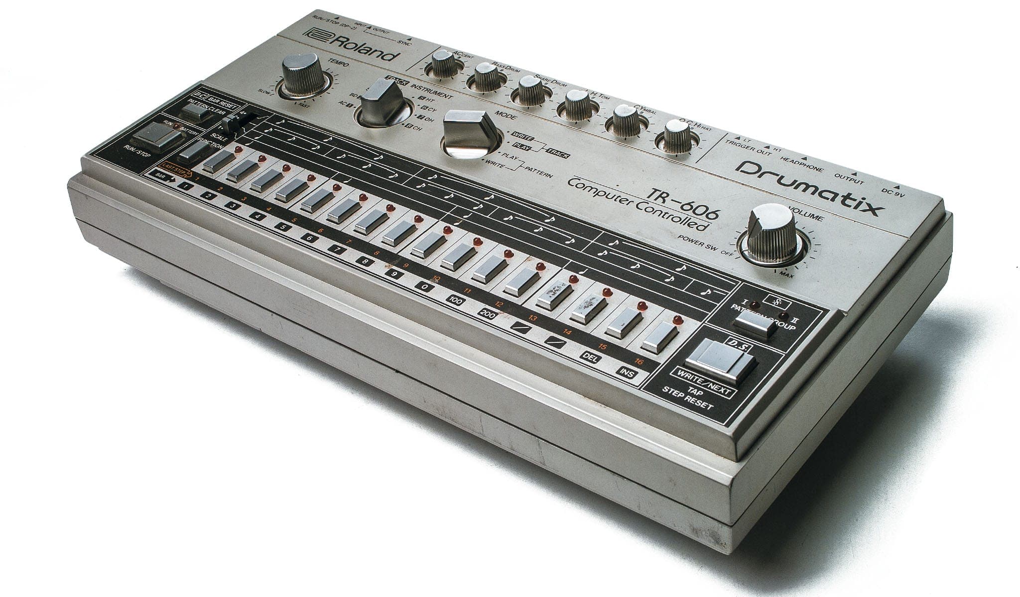 Roland’s AIRA TR-8 drum machine adds TR-606 upgrade