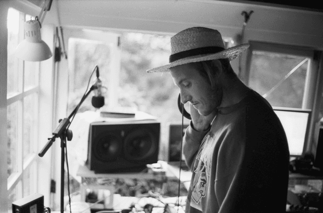Dancefloor alchemist Don Froth announces REflex; download an Anthony "Shake" Shakir remix from the EP