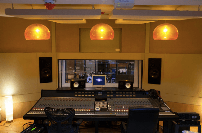 Geoff Barrow auctions studio time for charity