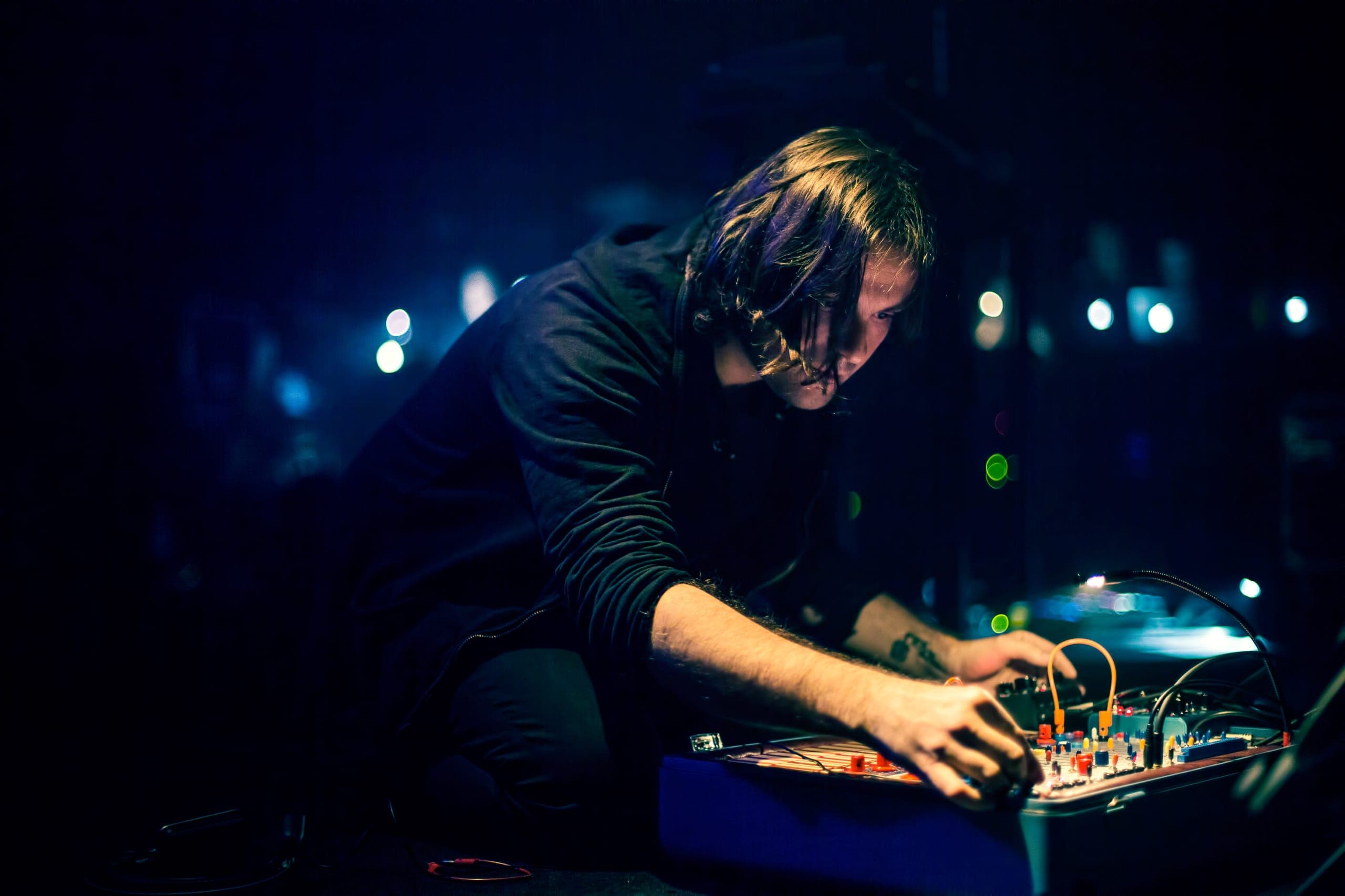 Alessandro Cortini crafts Risveglio LP with TB303 and TR606 for Hospital