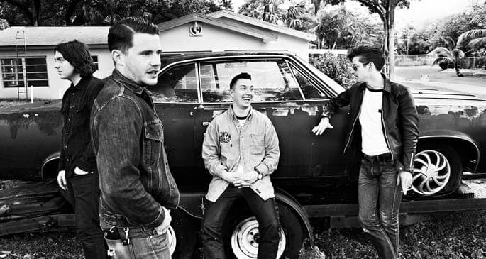 Arctic Monkeys reveal minimalist artwork for new album AM