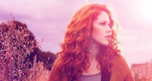 Watch Katy B perform a new song based on Mosca’s ‘Bax’