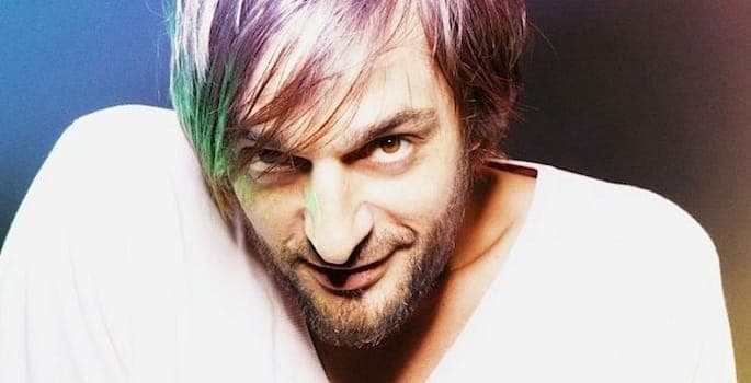 Watch a young Ricardo Villalobos go nuts on conga drums