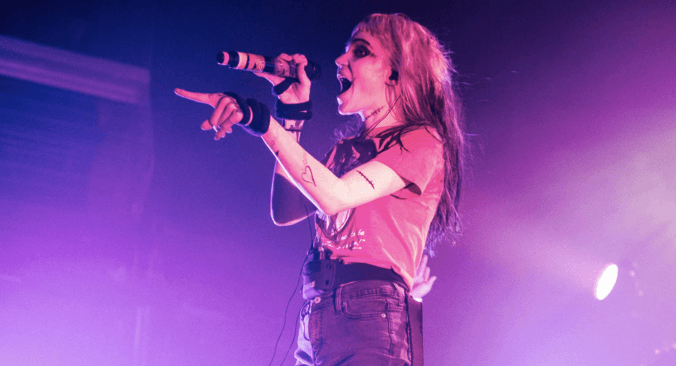 Grimes “electrocuted” on stage in Dublin