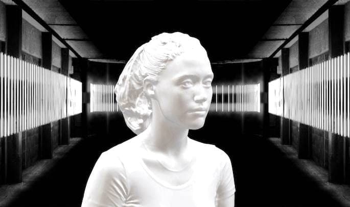Barcelona's Zora Jones crafts 'Moonstar' for Fractal Fantasy; watch it now
