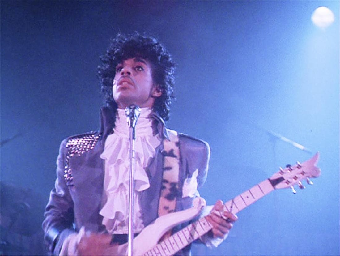 Prince’s Purple Rain shirt sold at auction for $96,000