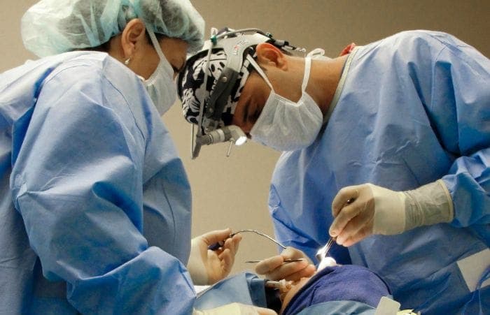 Surgeons warned not to play dance music during operations