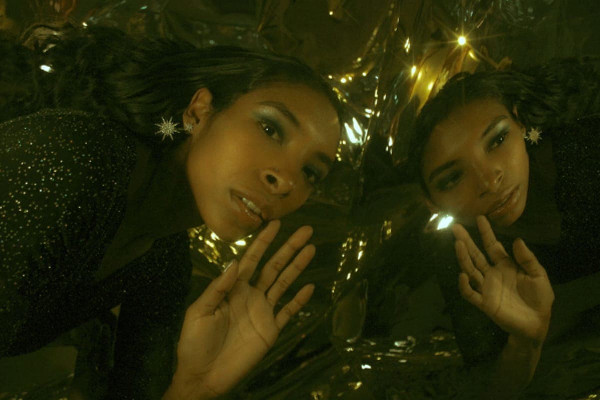 SPELLING announces Mazy Fly, her debut album for Sacred Bones