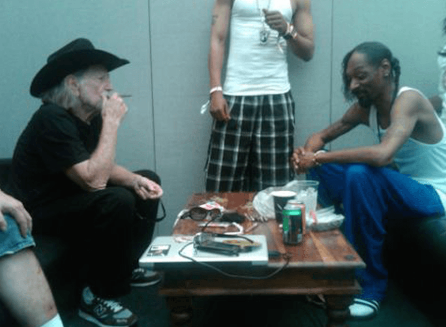Willie Nelson to launch his own brand of marijuana, open stores across America