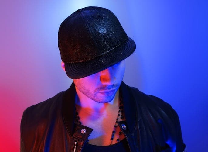Premiere: Trouble & Bass flirts with Latin freestyle on Santino's Sabor De Tú Amor EP