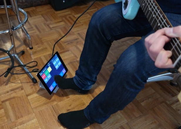 Turn your iPad into a pedalboard with Apple's Logic Remote app