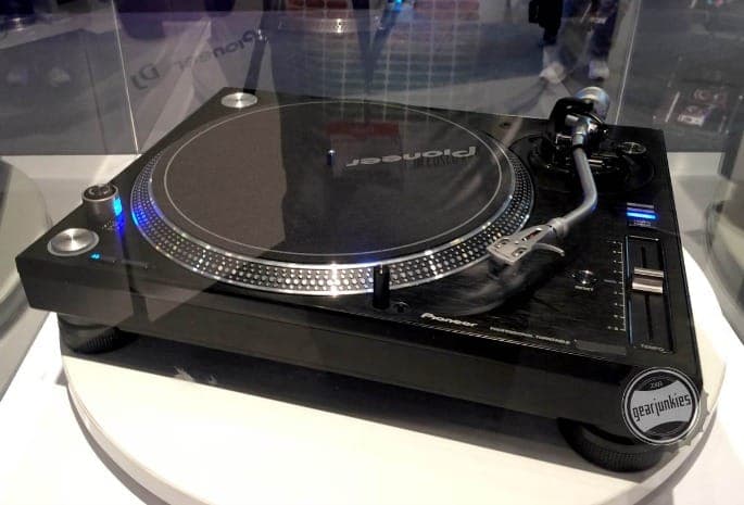 Pioneer unveils back-to-basics PLX-1000 turntable
