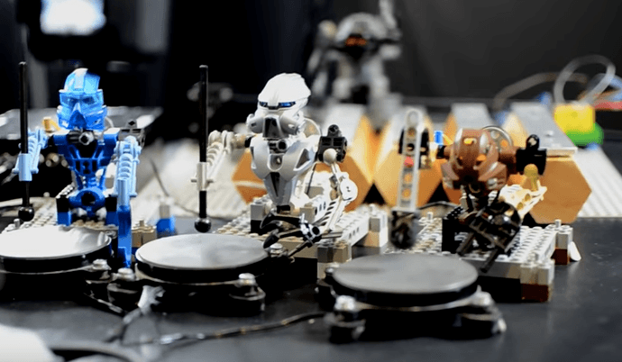Watch a band of Lego robots cover Kraftwerk’s ‘The Robots’