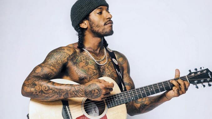 R&B survivor Lloyd releases ‘Holding’ featuring Lil Wayne