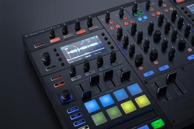Native Instruments’ new open multi-track format lets DJs remix on the fly