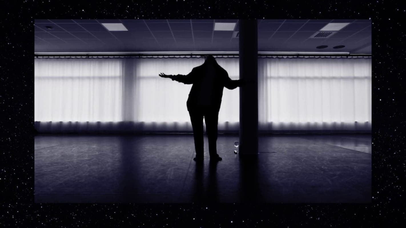 Take a breath with Bella Boo’s meditative ‘Stars’ video