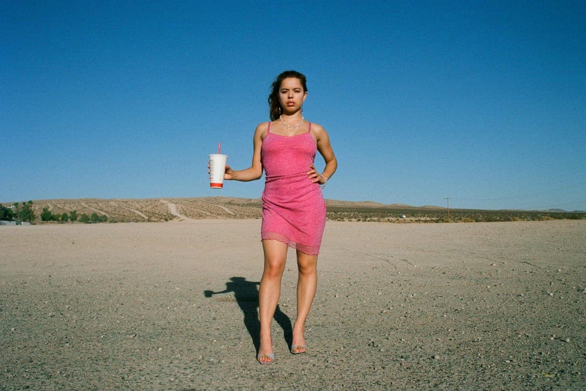 Nilüfer Yanya explores paranoid thoughts and anxiety on Miss Universe