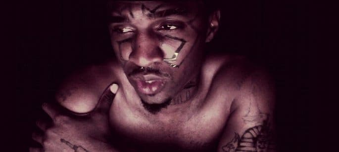 Battle rapper Daylyt tried to take a shit on stage