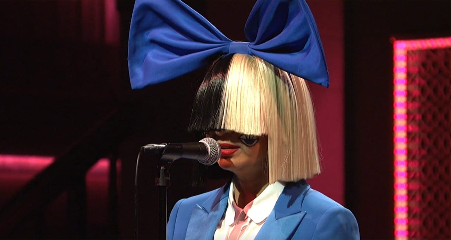 Sia fans reportedly sue Sia over “lacklustre, impersonal” show