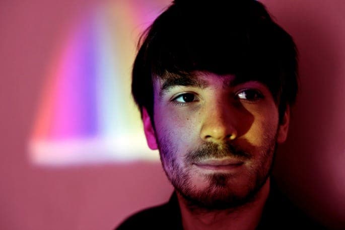 Watch the video for UK producer Seams’ sparkling single ‘Rilo’