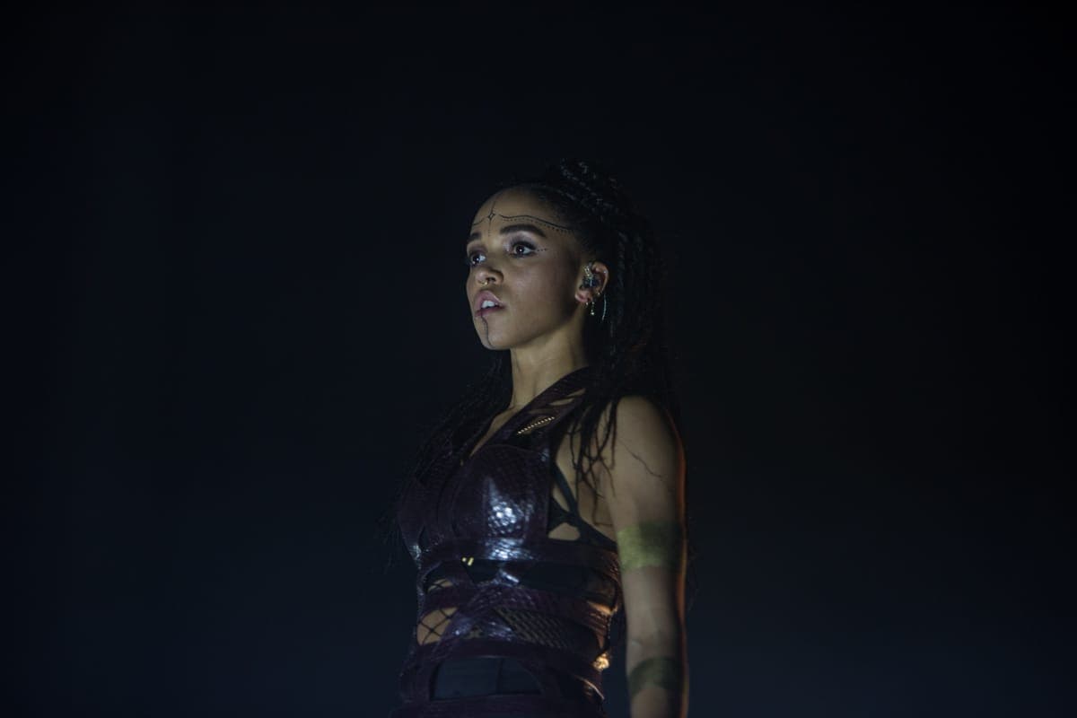 Watch FKA twigs perform new music at concert in Moscow
