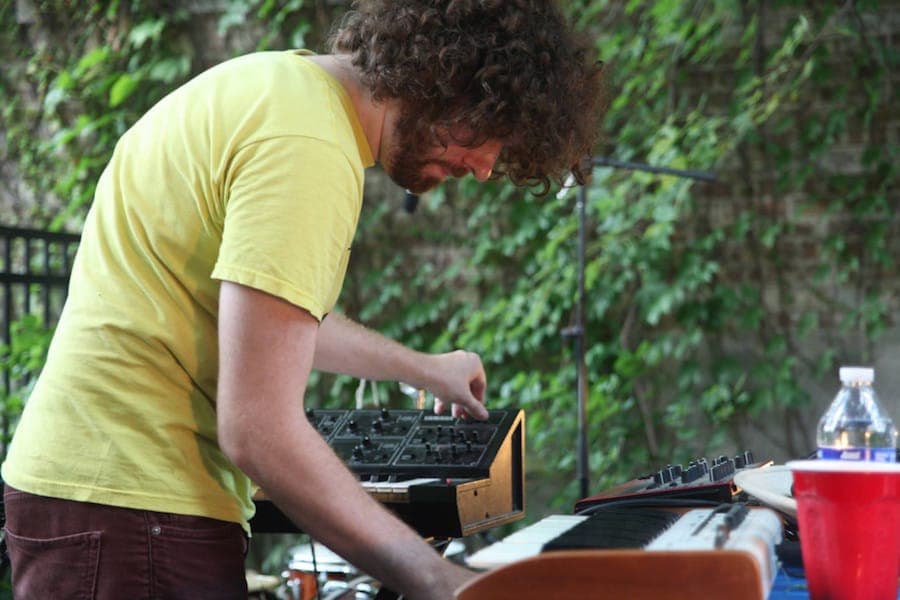 Quicksails wanders into the musical uncanny valley with Mortal LP on Hausu Moutain