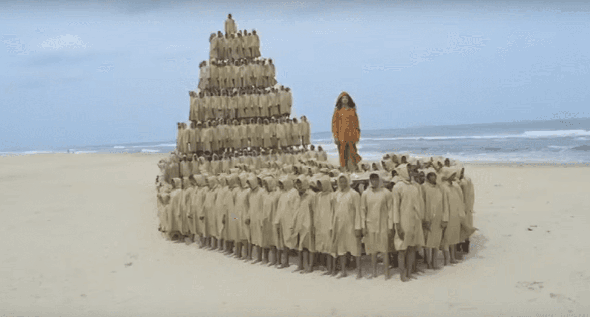 The Week's Best Videos: Refugee journeys, dolphin overload and close-up Miley