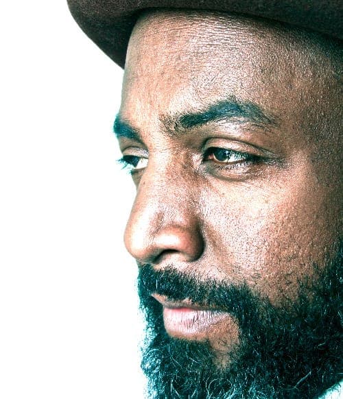 Premiere: download King Midas Sound vocalist Roger Robinson’s tender new mixtape, Contemplate