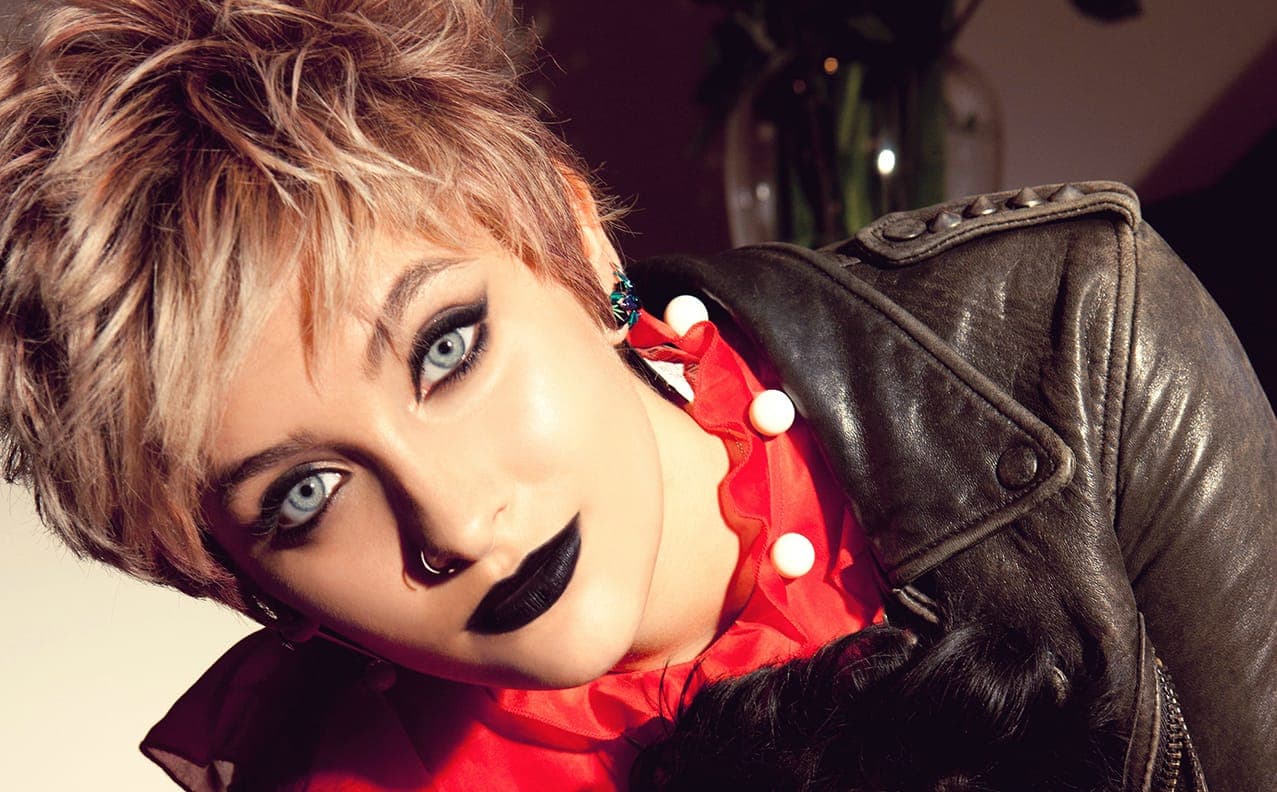 Michael Jackson's daughter claims her father was murdered